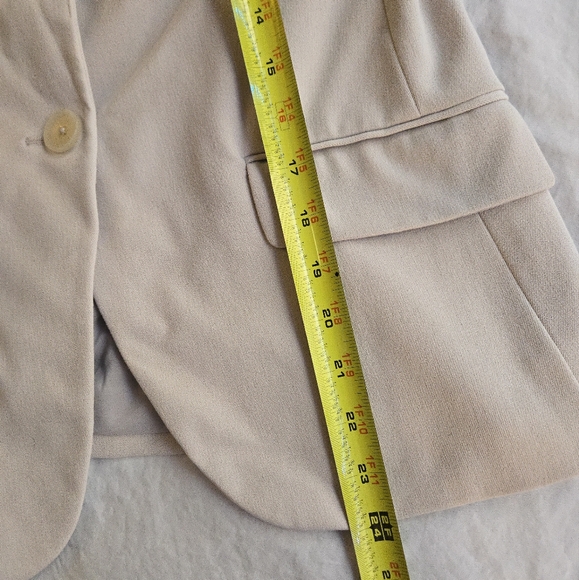 Express Stone Beige One Button Blazer - some flaws! - Picture 6 of 15